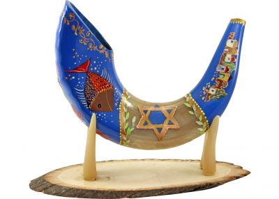 Ram decorated shofars by artist Sarit Romano – Menorah Magen David 