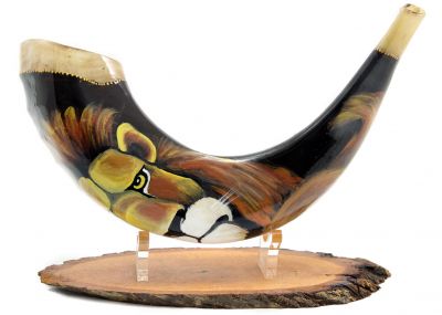 Ram's Decorated Shofars By Artist Sarit Romano - Lion of judah