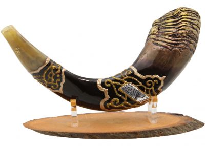 Decorated Shofar With Jerusalem and Flowers 